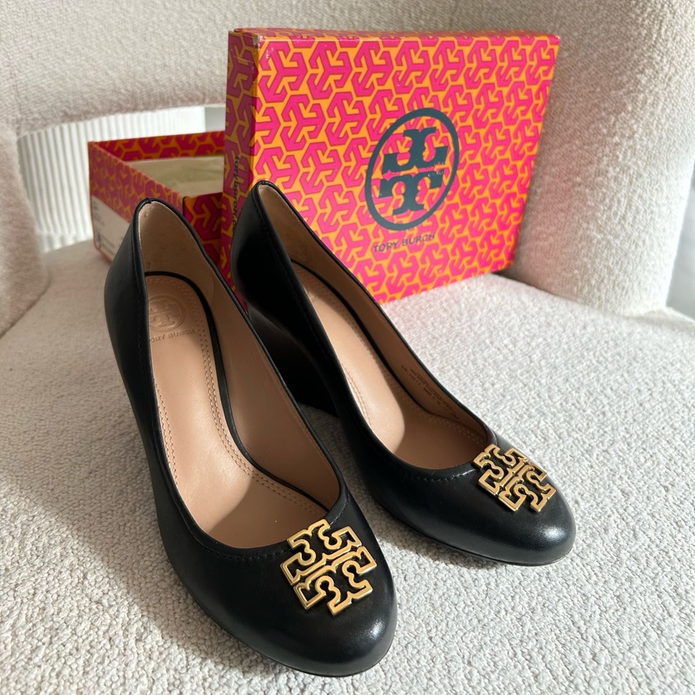 Tory Burch wedges with box. Great condition.
